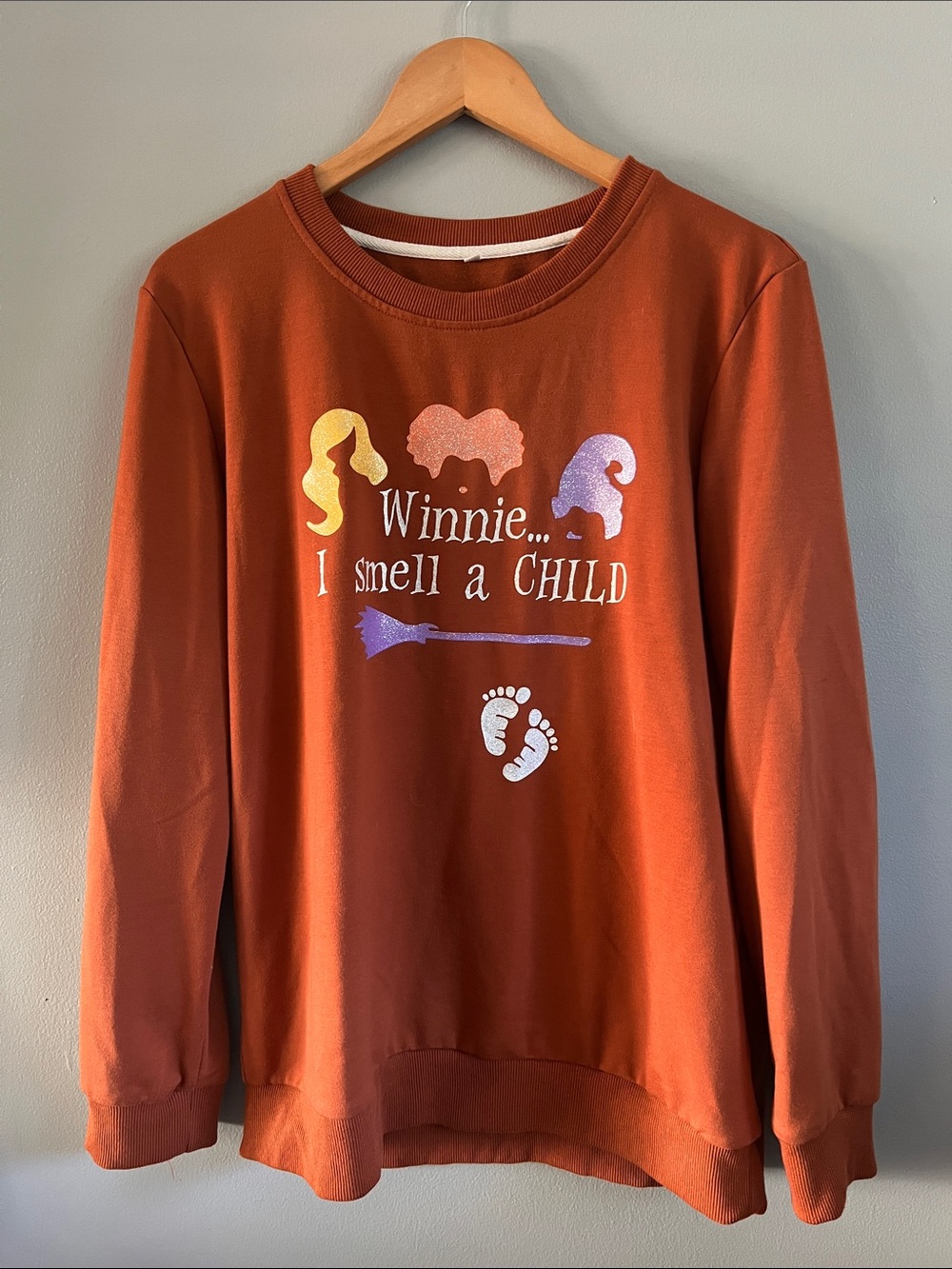 Orange Hocus Pocus Maternity Sweatshirt women’s large